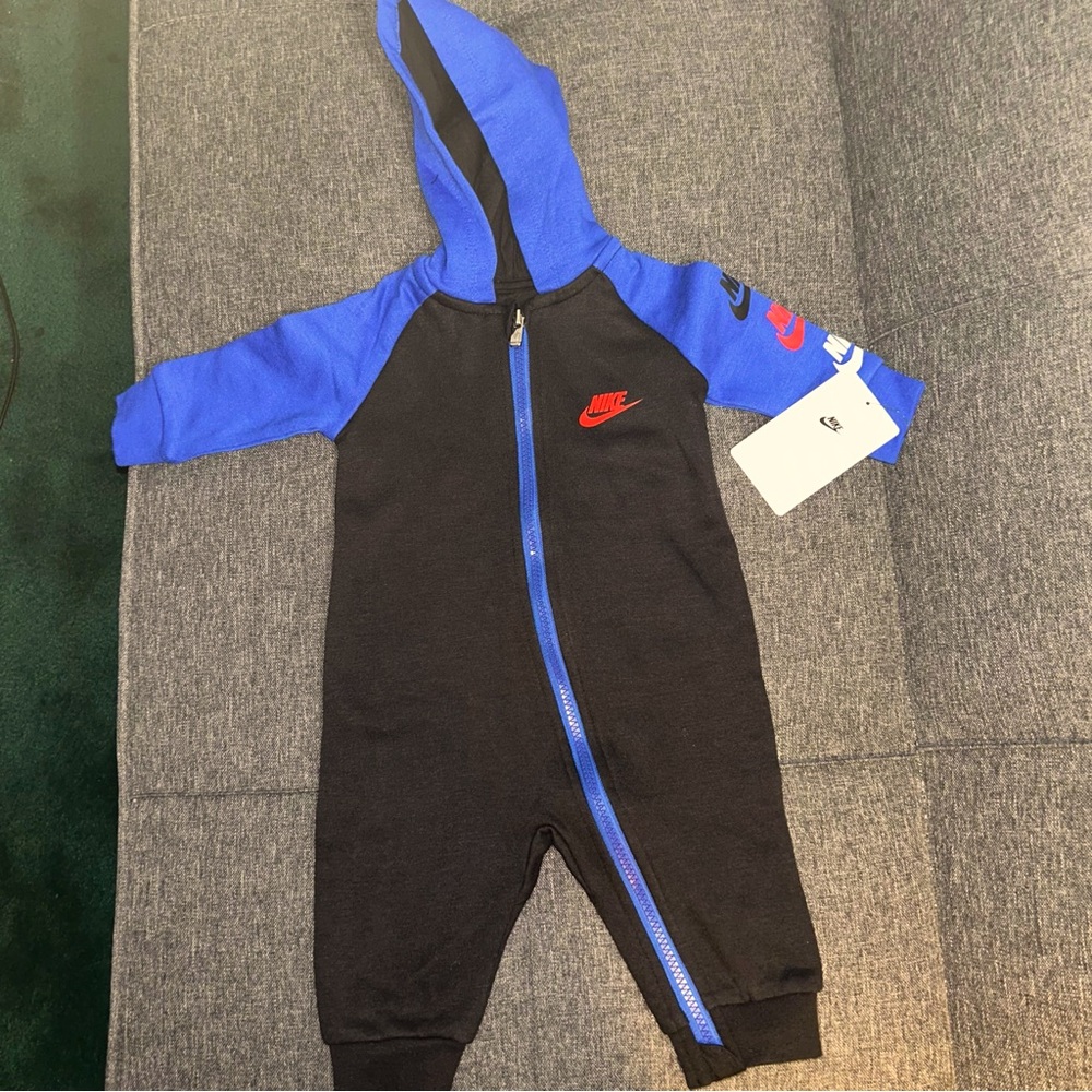 Nike Baby boy Futura Long Sleeve Hooded Overalls Game Royal 6M 15-18 Lb